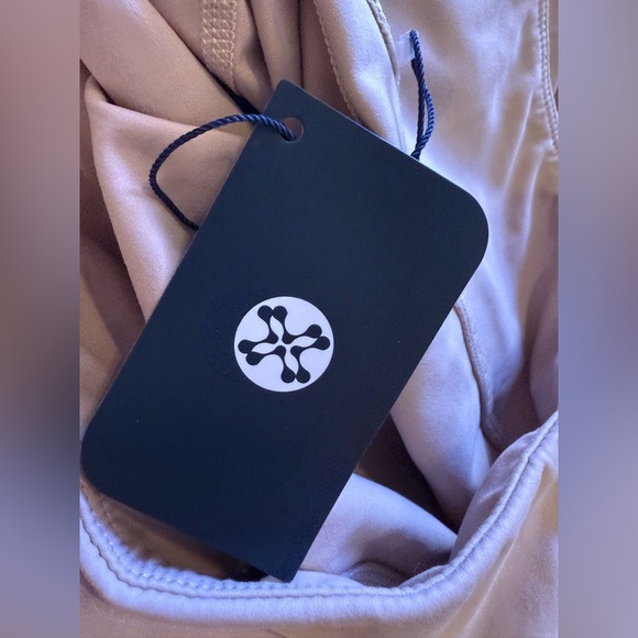 Leggings women's NWT Beige  yoga pants style Pockets Size XL Sport Waistband - Picture 6 of 14